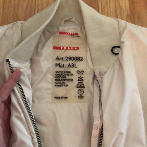 Vintage Prada puffer vest - Picture 2 of 5